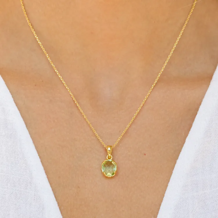 lichtgroene kristal ketting met hanger in verguld messing - Eliné