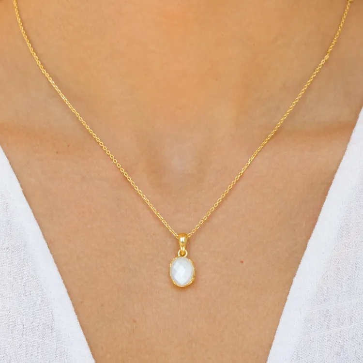 maansteen ketting met hanger in verguld messing - Eliné
