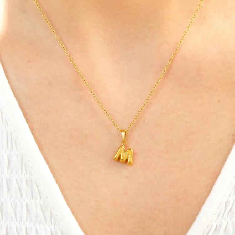 waterproof letter m ketting in verguld staal - OCEANA