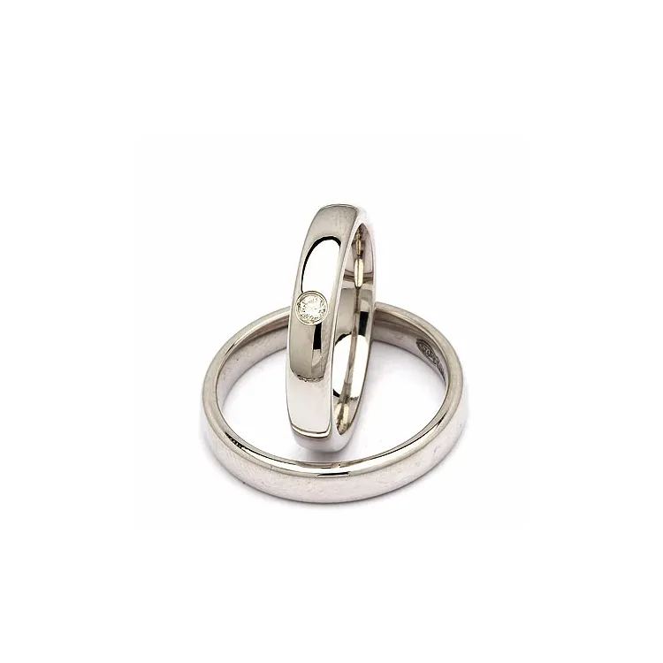 Trouwringen in zilver 0,05 ct