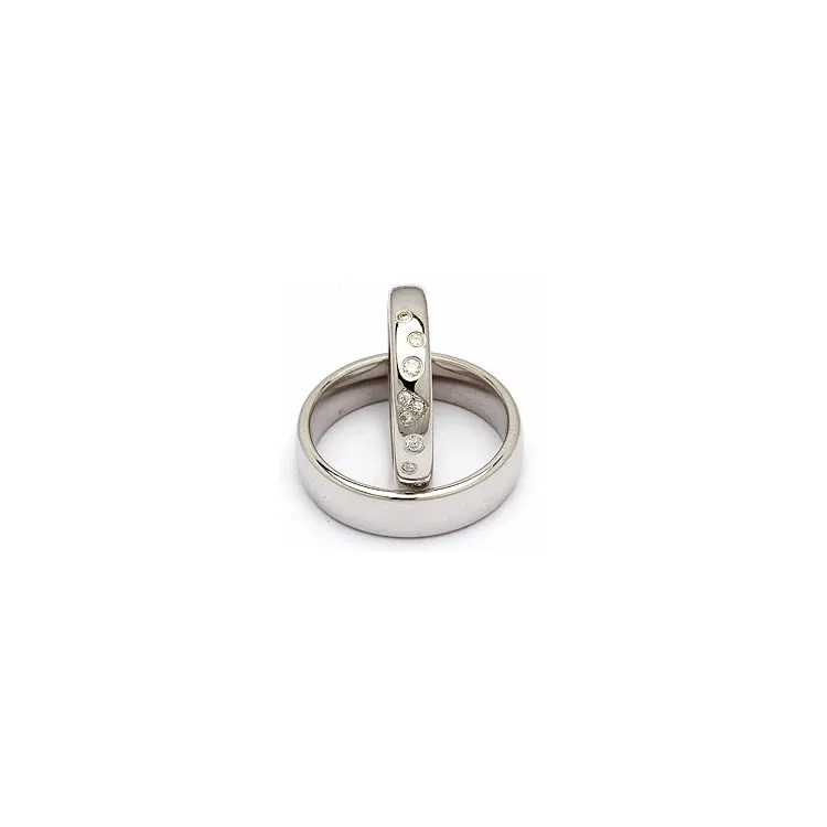 Trouwringen in zilver 0,13 ct