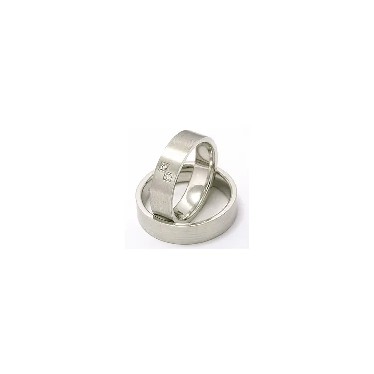 Trouwringen in 14 karaat witgoud 2 x 0,015 ct - set