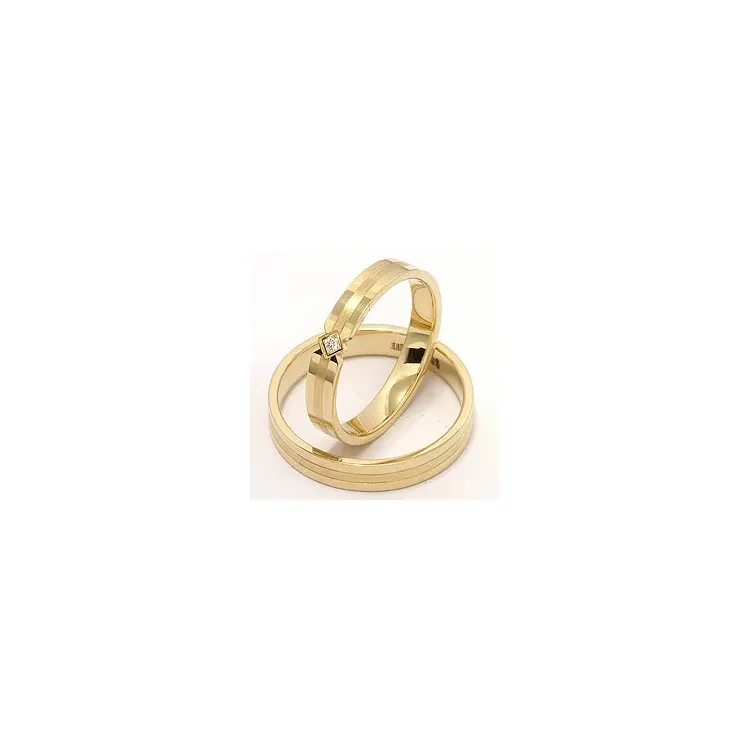 diamant trouwringen in 14 karaat goud 0,018 ct - set