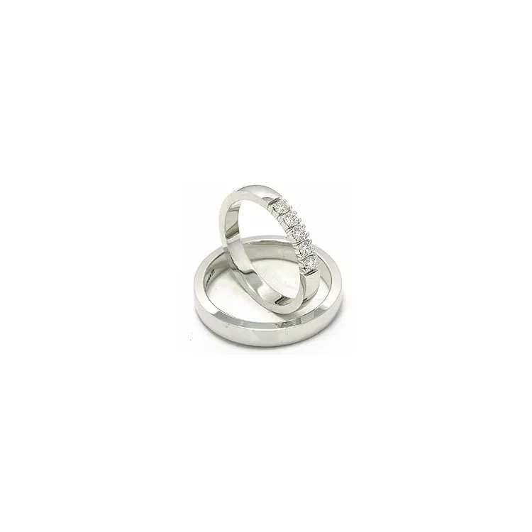 Trouwringen in 14 karaat witgoud 5 x 0,05 ct - set