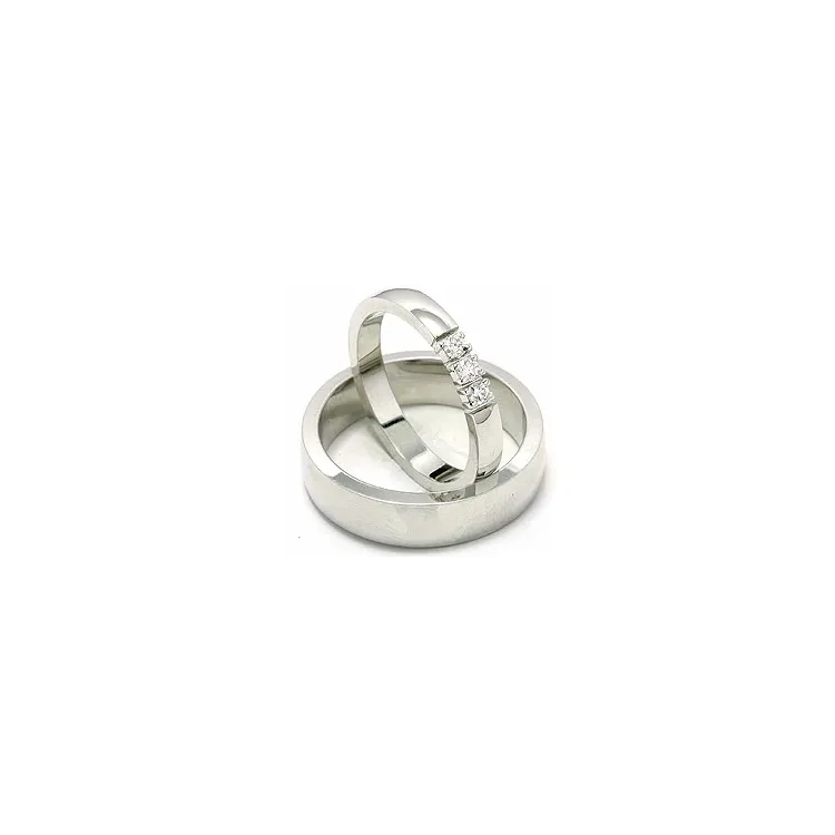 Trouwringen in 14 karaat witgoud 3 x 0,05 ct - set