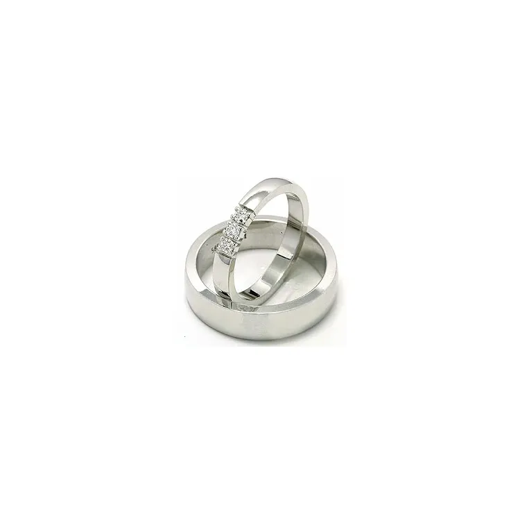 Trouwringen in 14 karaat witgoud 3 x 0,05 ct - set