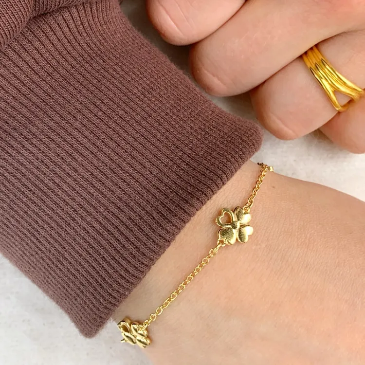 klavertje vier armband in verguld sterlingzilver met hanger in verguld sterlingzilver