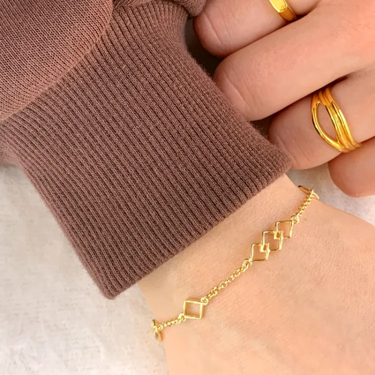 vierkant armband in verguld sterlingzilver met hanger in verguld sterlingzilver