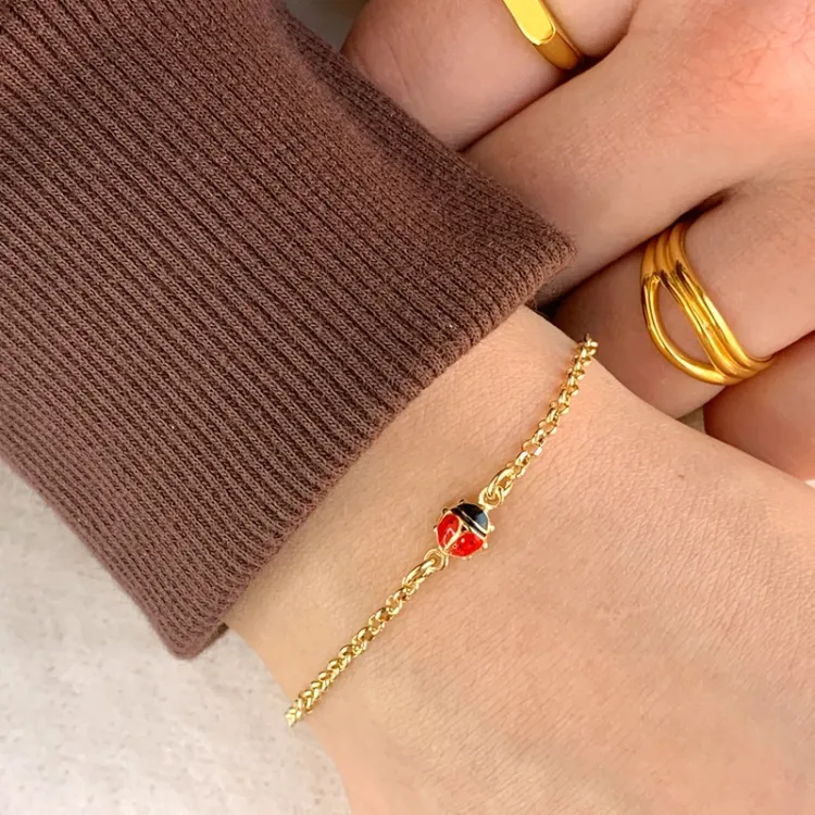 verzamelmonster lieveheersbeestje armband in verguld sterlingzilver met hanger in verguld sterlingzilver