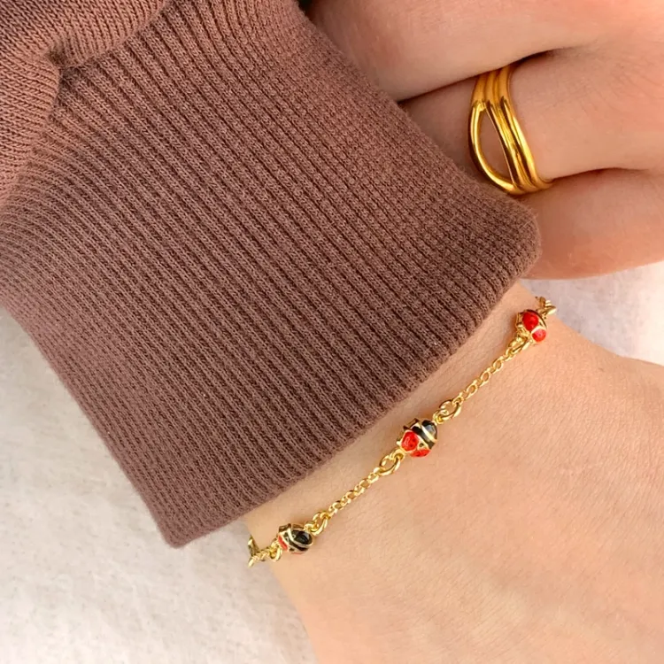 lieveheersbeestje armband in verguld sterlingzilver met hanger in verguld sterlingzilver