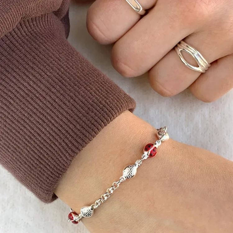 kinder armband in zilver met lieveheersbeestje in zilver - Little Ones
