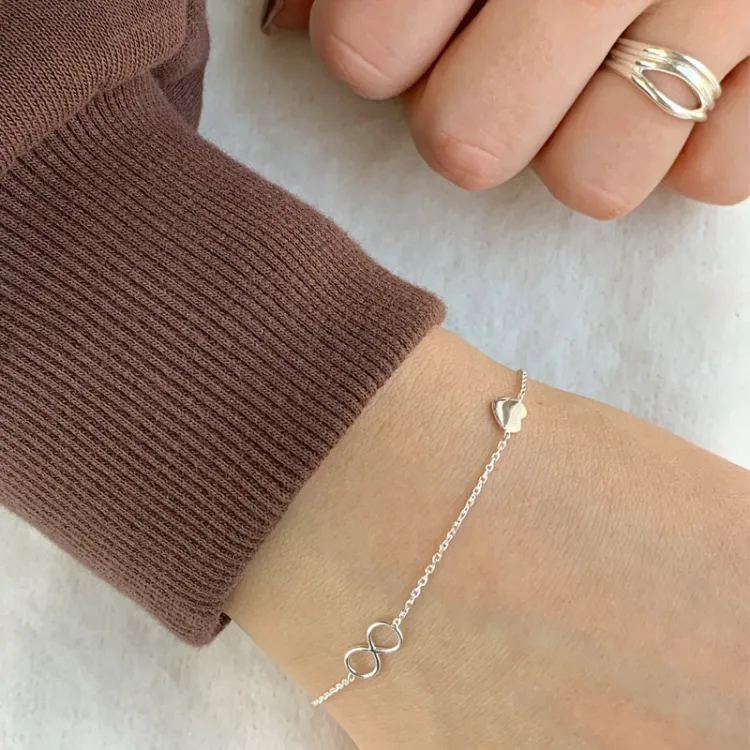 infinity armband in zilver