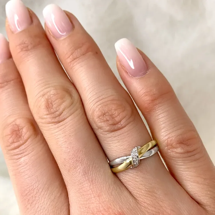 lab grown diamant ring in 9 karaat goud-en witgoud 0,03 ct