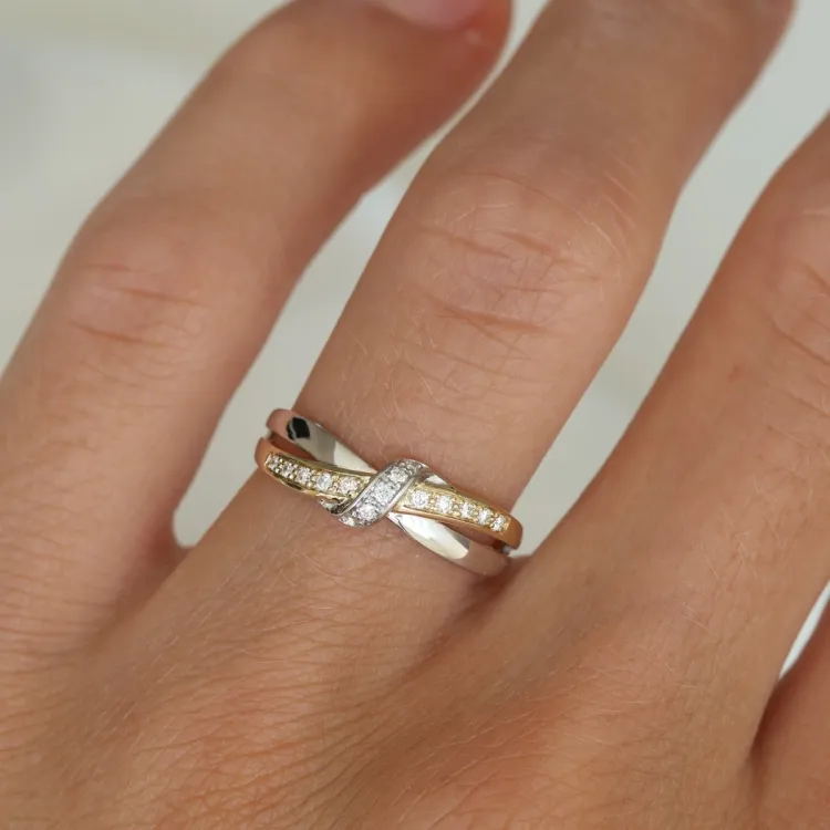 lab grown diamant ring in 9 karaat goud-en witgoud 0,10 ct