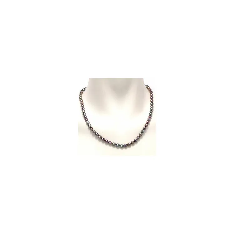 zwart parelkette met zoetwaterparel.