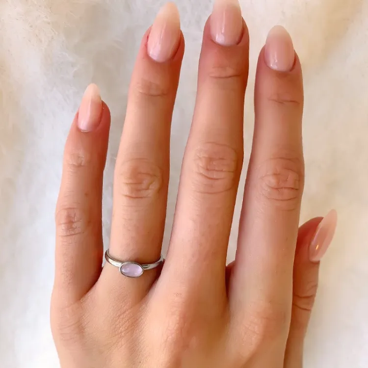 ovale roze ring in zilver - Loom Stones