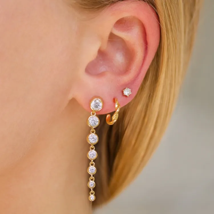 lange zirkoon oorbellen in verguld zilver - Bubbly Sparkle
