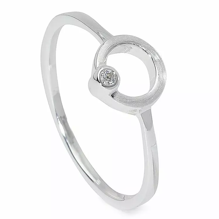 Eenvoudige rond zirkoon ring in zilver