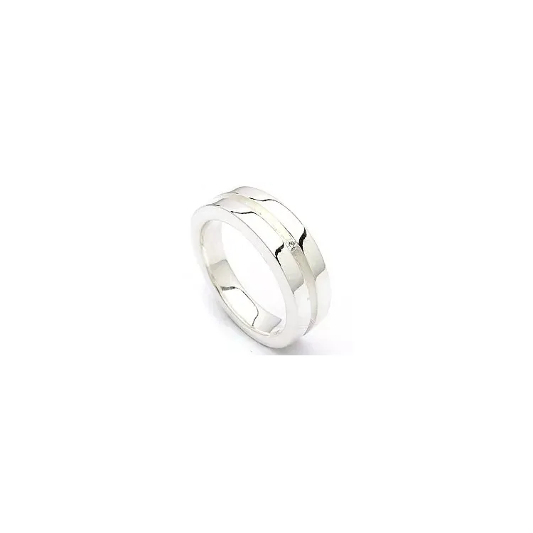 Schattige zirkoon zilver ring in gerodineerd zilver