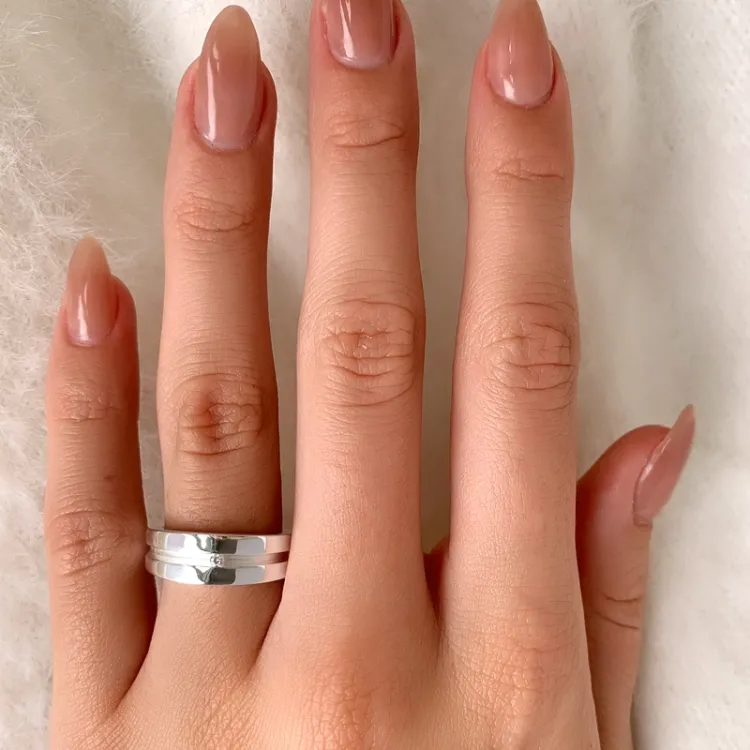 Schattige zirkoon zilver ring in gerodineerd zilver