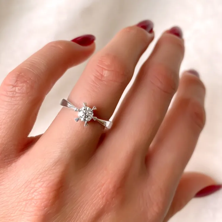 0,40 ct diamant solitaire ring in 14 karaat witgoud 0,40 ct