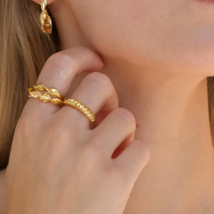 gedraaide ring in verguld sterlingzilver - Lumé Essence
