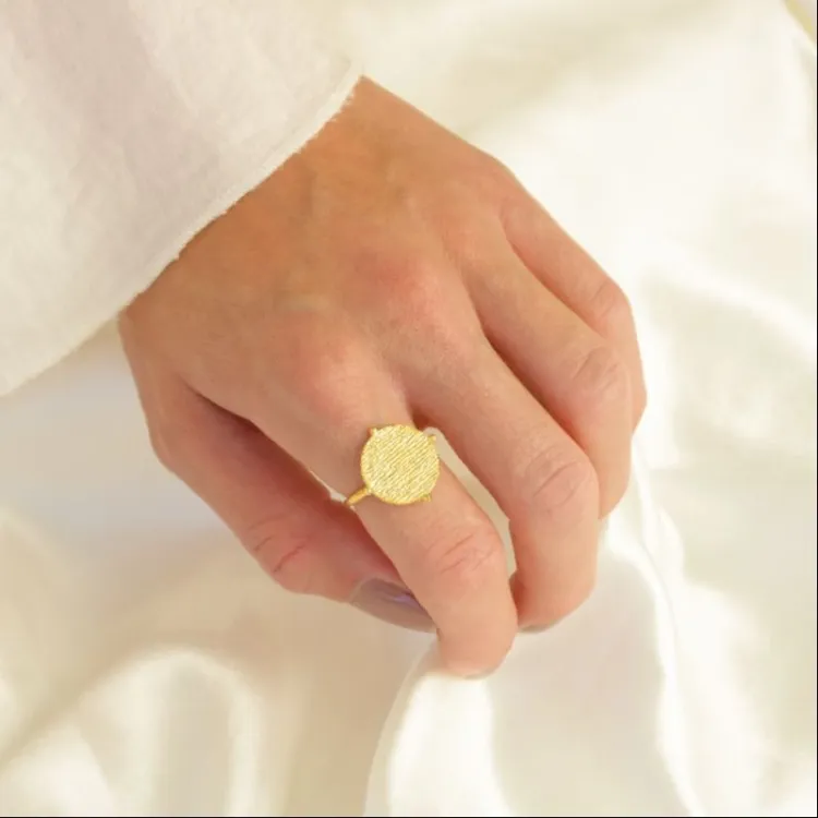 rond ring in verguld messing - Eliné