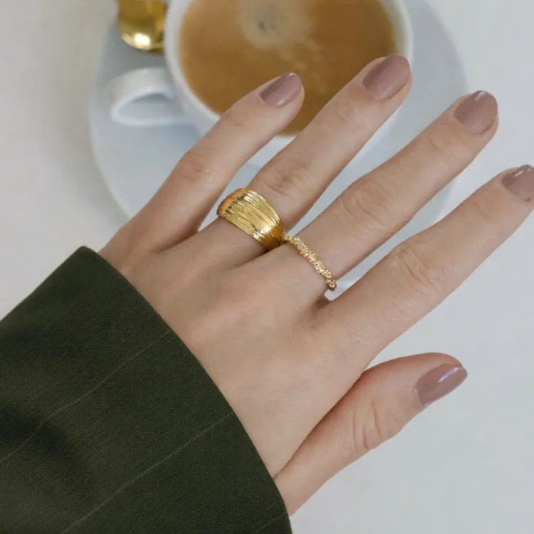 ring in verguld messing - Eliné