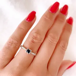 bloem saffier diamant ring in 14 karaat witgoud 0,23 ct 0,06 ct