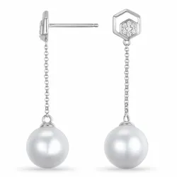 lange parel briljant oorbellen in 14 karaat witgoud met diamant 