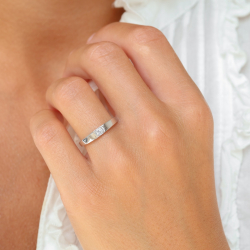 lab grown diamant solitaire ring in gerodineerd zilver