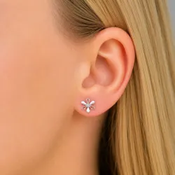bloem oorbellen in gerodineerd zilver met lab grown diamant 