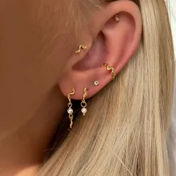 Nava Aquarius parel oorbellen in verguld sterlingzilver