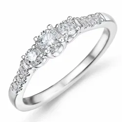 briljant ring in 14 karaat witgoud 0,20 ct 0,18 ct 0,02 ct