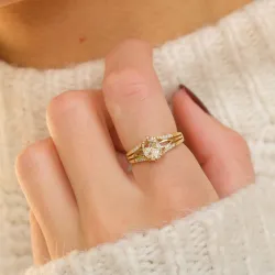 kwarts diamant ring in 14 karaat goud 0,90 ct 0,12 ct