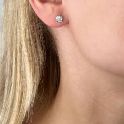 rond briljant oorbellen in 14 karaat witgoud met diamant 