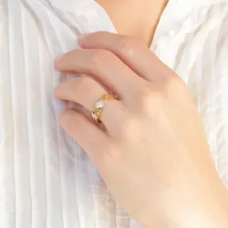 5 mm trouwring in 9 karaat goud 0,008 ct en 0,02 ct