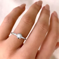 Eenvoudige zilver ring in zilver