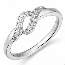 diamant ring in 9 karaat witgoud 0,06 ct