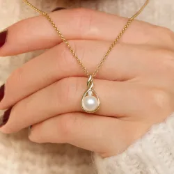 Parel diamanten hanger in 9 caraat goud 0,03 ct