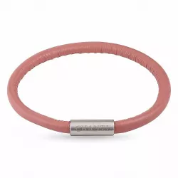 Rond roze magnetische armband in leer met staal slot  x 4 mm