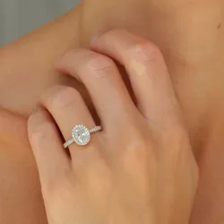 ovale lab grown diamant ring in 14 karaat goud 1,0 ct 0,33 ct