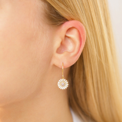 margriet oorbellen in verguld zilver - Marie