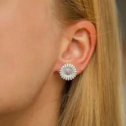 14,5 mm margriet oorsteker in gerodineerd zilver - Matilda