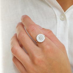 15 mm margriet ring in gerodineerd zilver - Marie