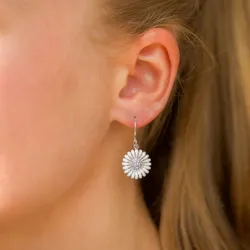 15 mm margriet oorbellen in zilver - Matilda