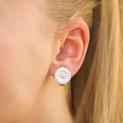 14 mm margriet oorbellen in zilver - Matilda