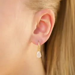 druppel witte maansteen oorbellen in verguld zilver
