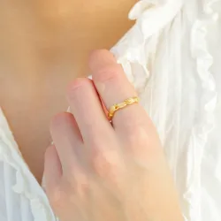 blad ring in verguld messing