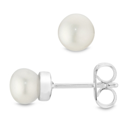 5 mm parel oorsteker in verzilverd messing - Eliné